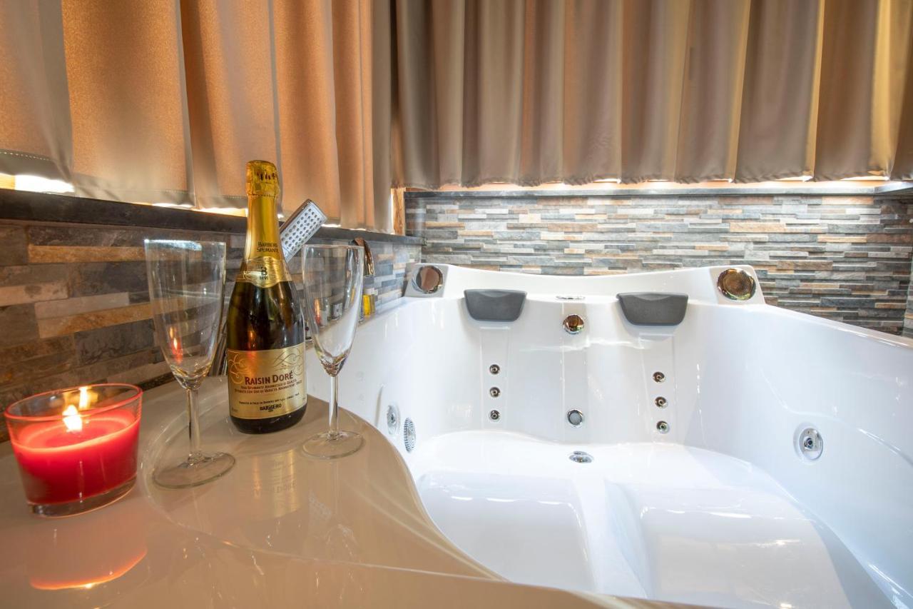 Virtus Prestige - Rooms & Apartments 로마 외부 사진