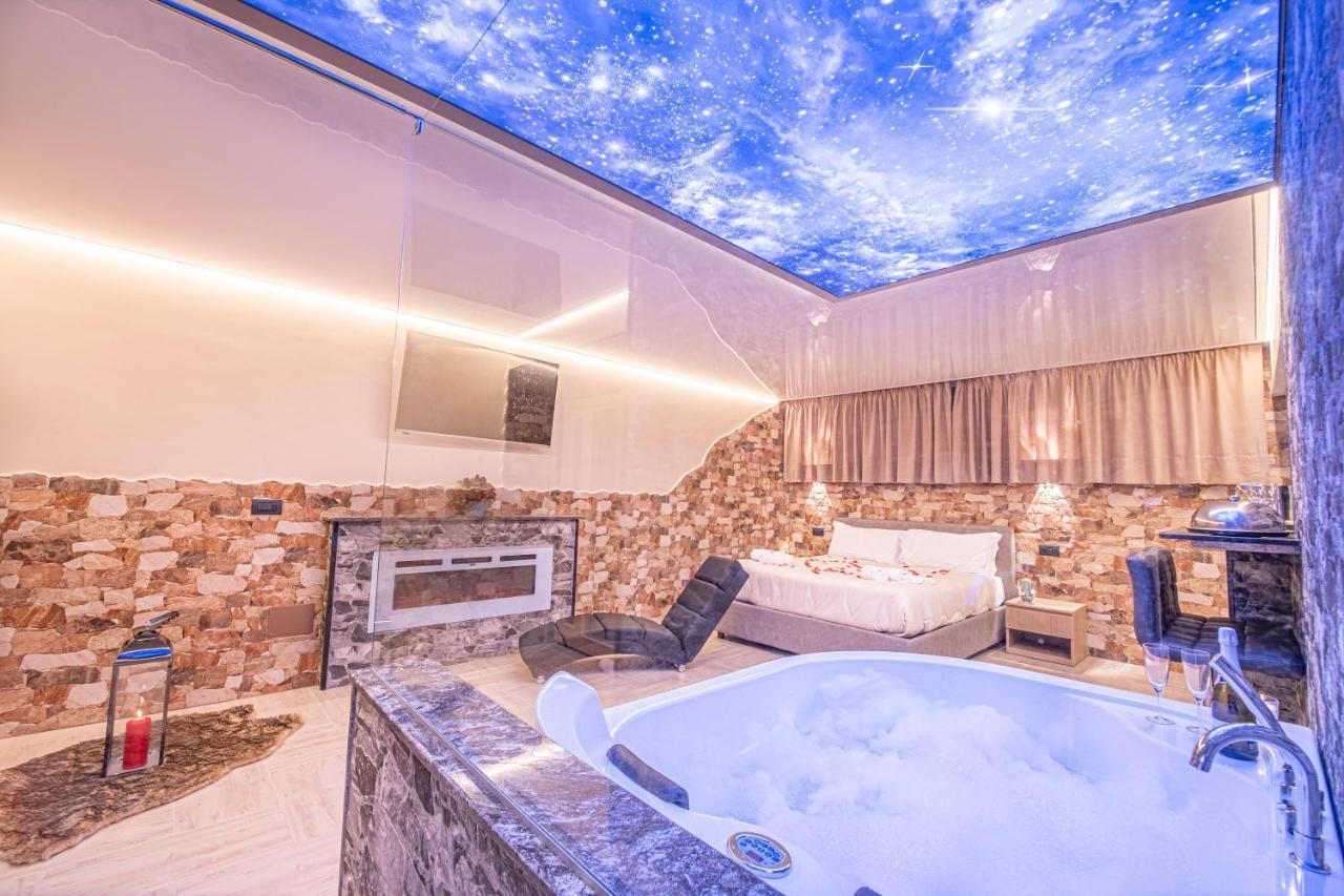 Virtus Prestige - Rooms & Apartments 로마 외부 사진