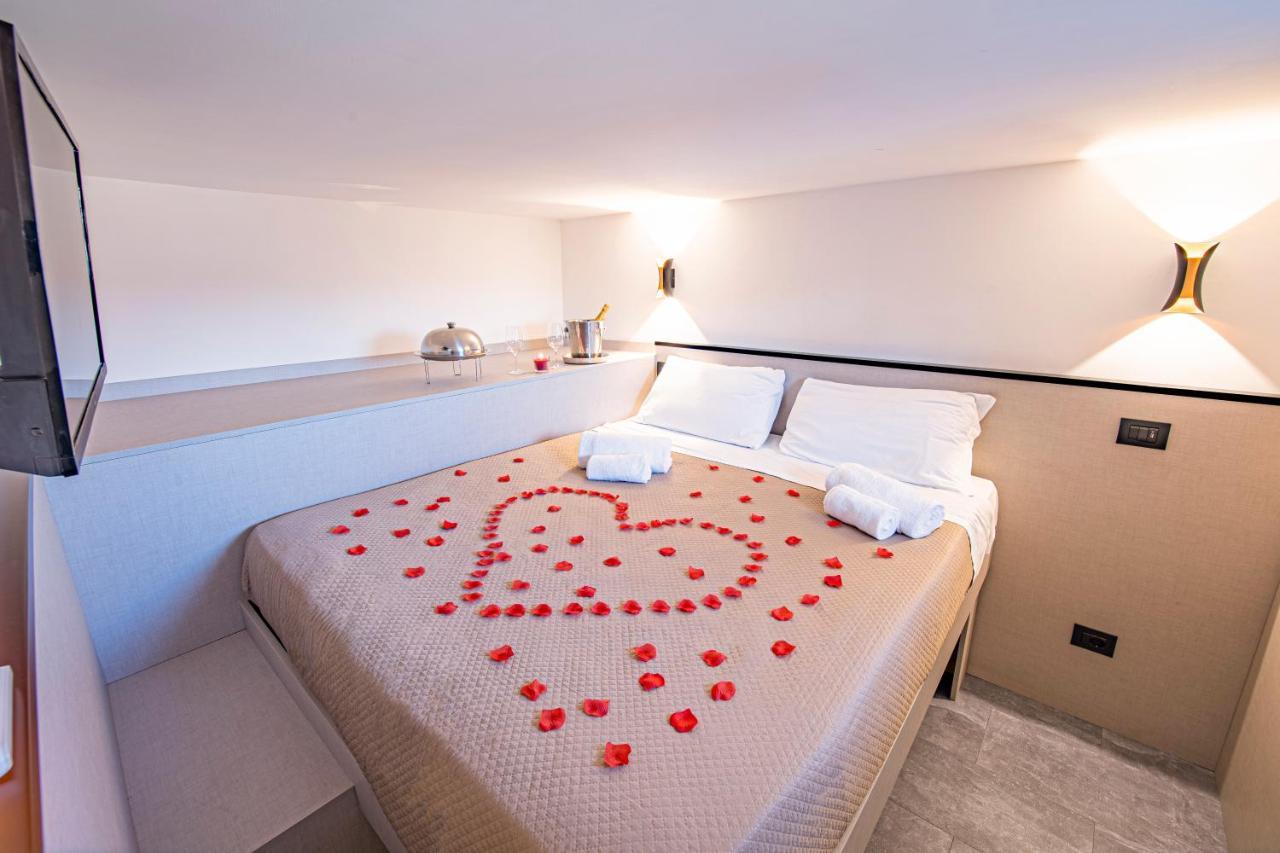 Virtus Prestige - Rooms & Apartments 로마 외부 사진