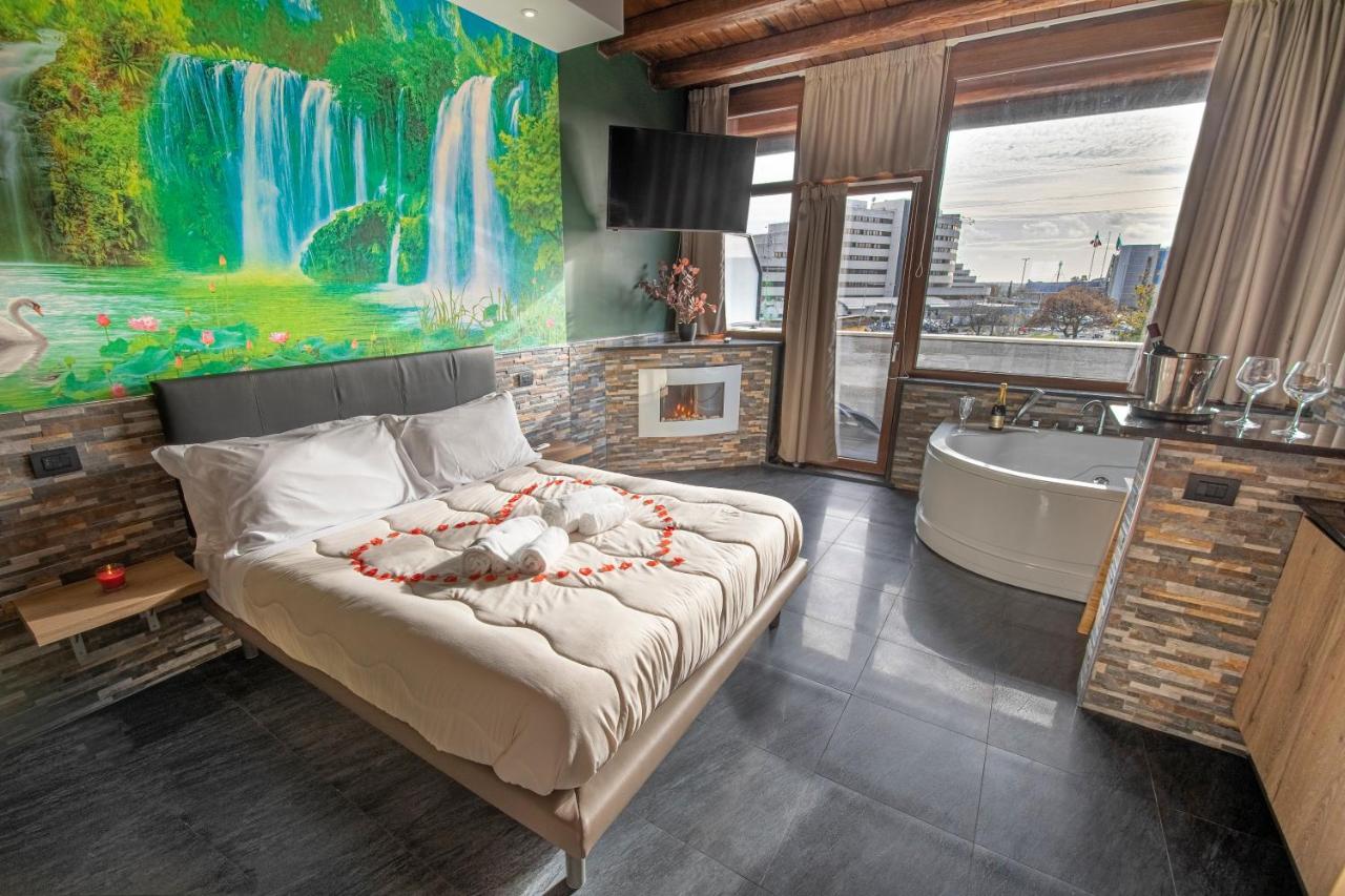 Virtus Prestige - Rooms & Apartments 로마 외부 사진