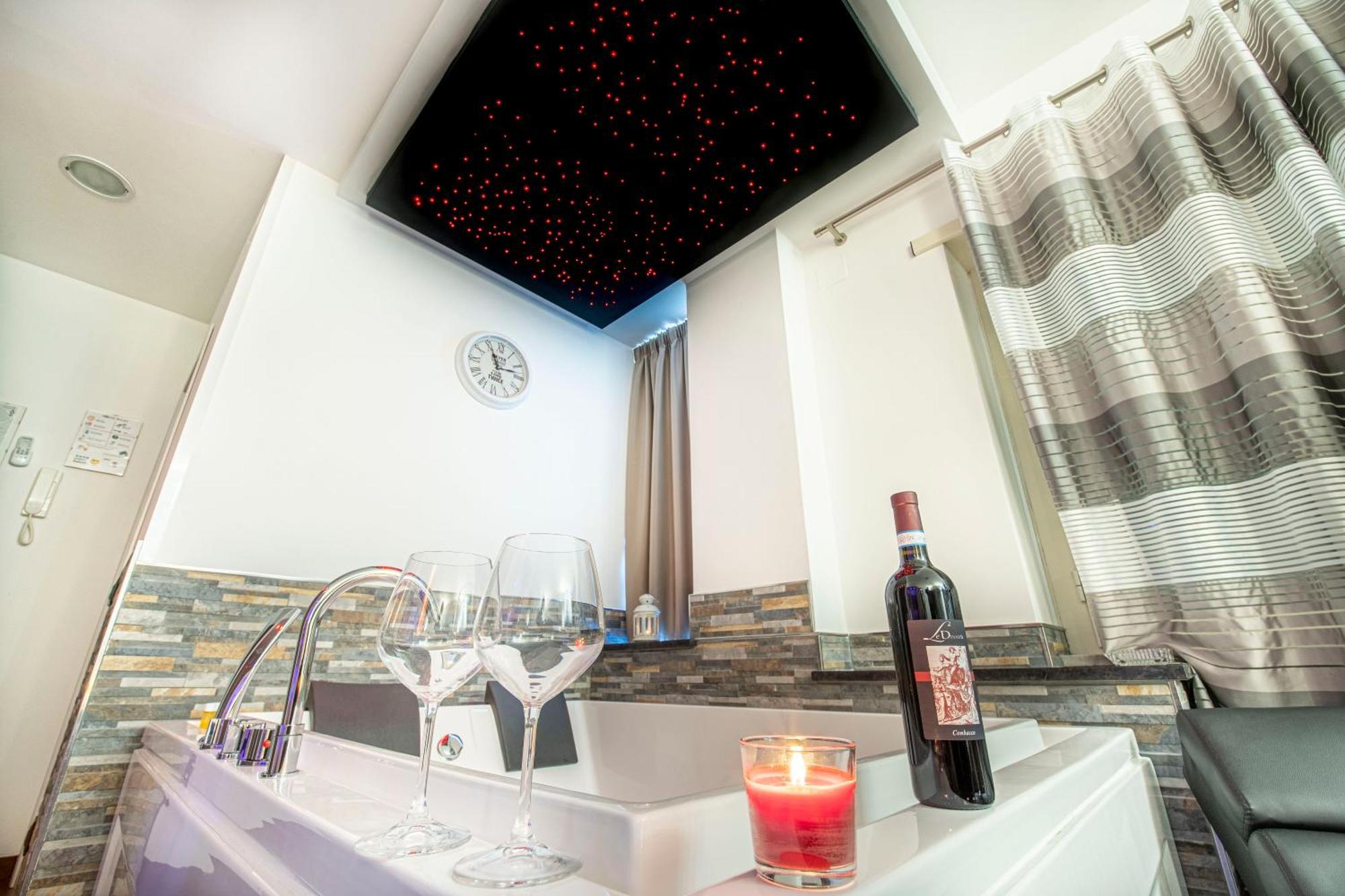 Virtus Prestige - Rooms & Apartments 로마 객실 사진